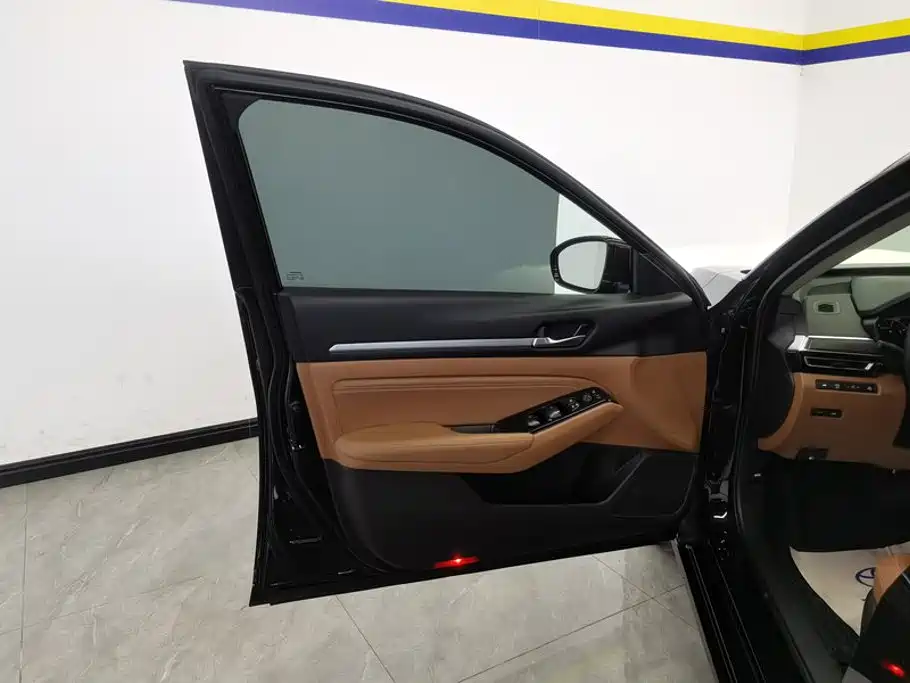Nissan Teana — миниатюра 7
