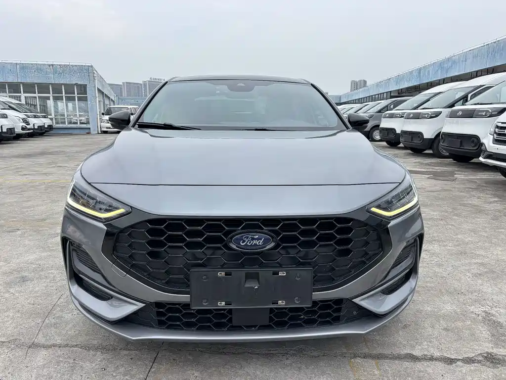 Ford Focus — миниатюра 4