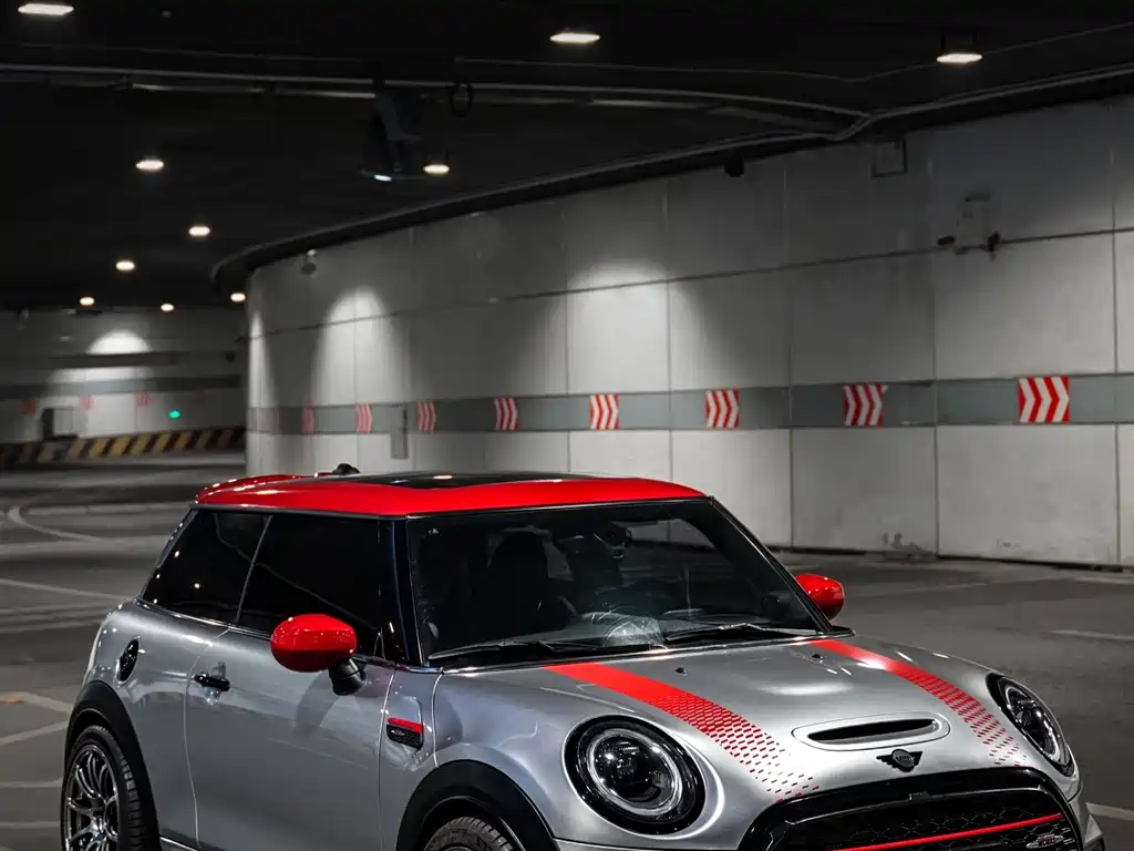 MINI JCW