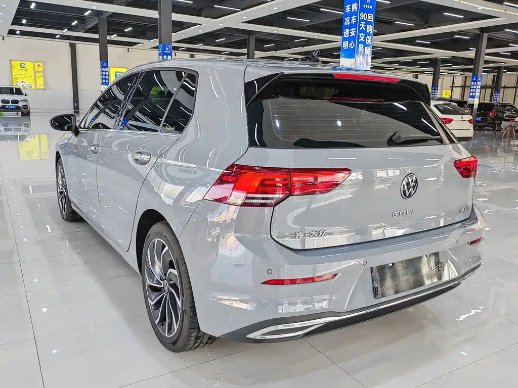 Volkswagen Golf — миниатюра 5