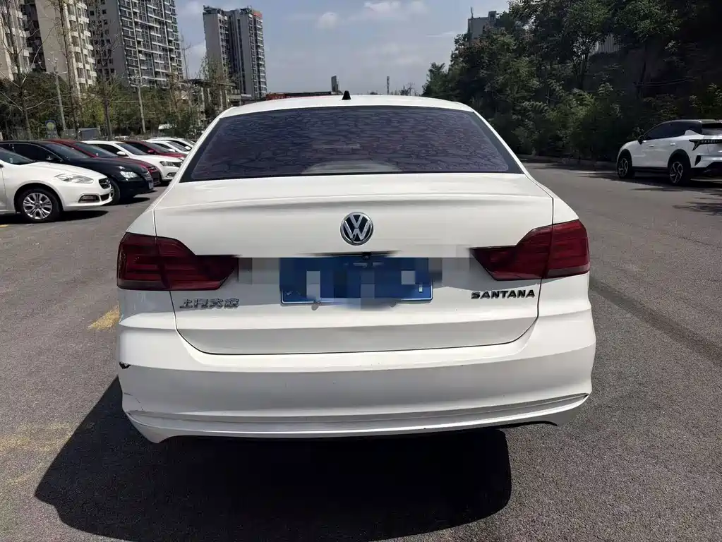 Volkswagen Santana — миниатюра 10