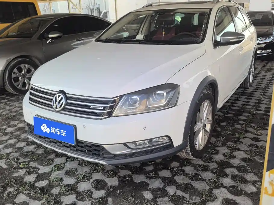 Volkswagen Magotan (Import)