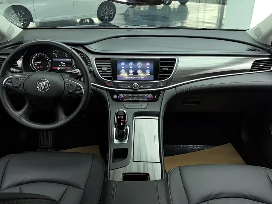 Buick LaCrosse — миниатюра 12