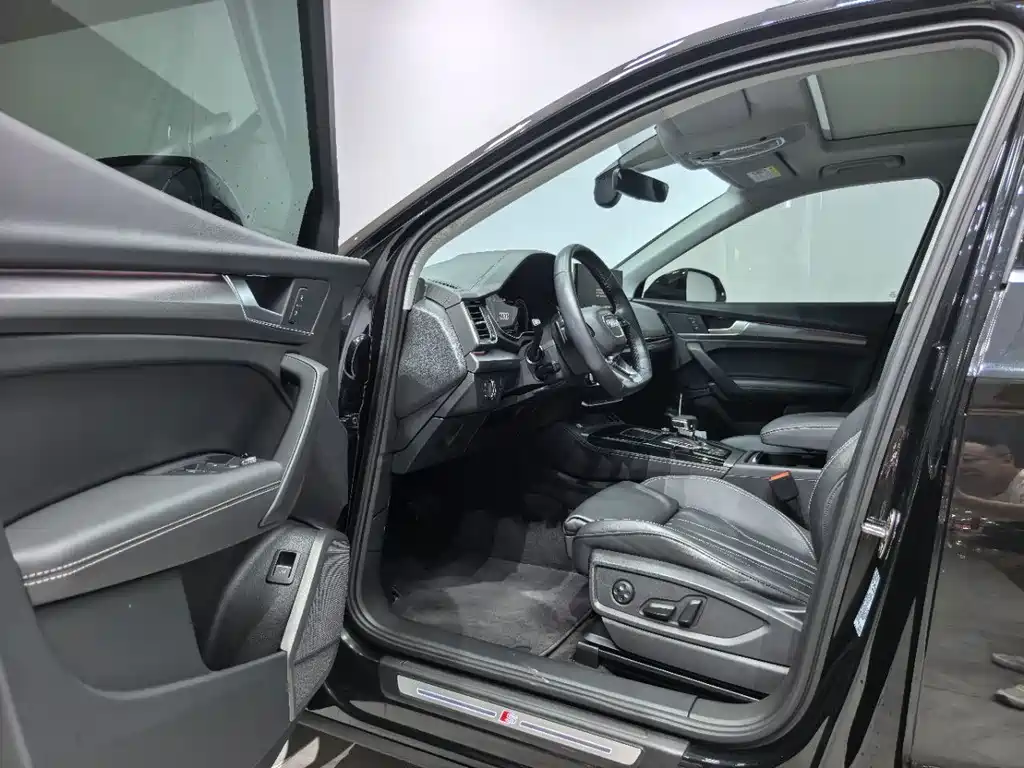 Audi Q5L — миниатюра 10