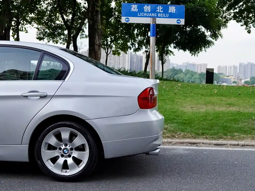BMW 3 Series (Import) — миниатюра 27