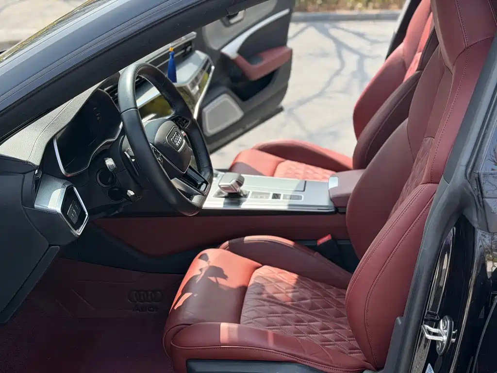 Audi A7L — миниатюра 5