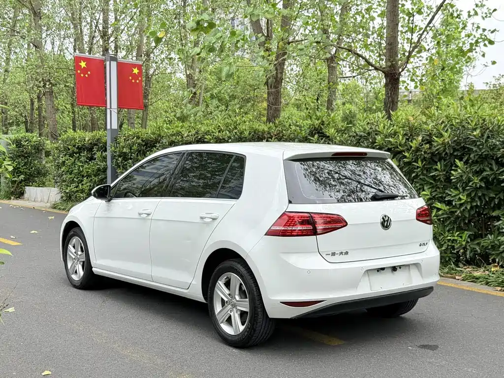 Volkswagen Golf — миниатюра 6