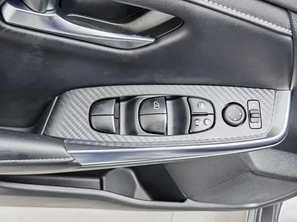 Nissan Sylphy — миниатюра 9