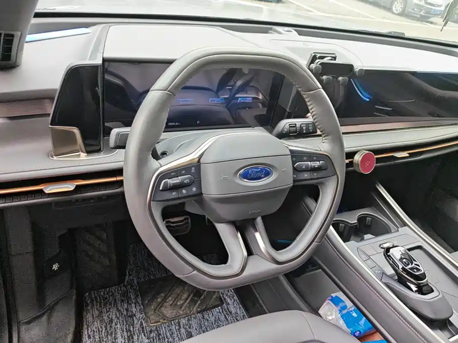 Ford Edge — миниатюра 15