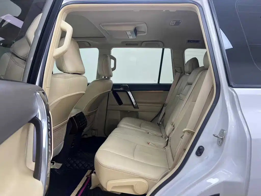 Toyota Prado — миниатюра 10