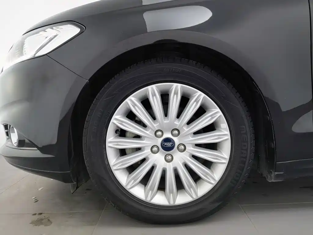 Ford Mondeo — миниатюра 17
