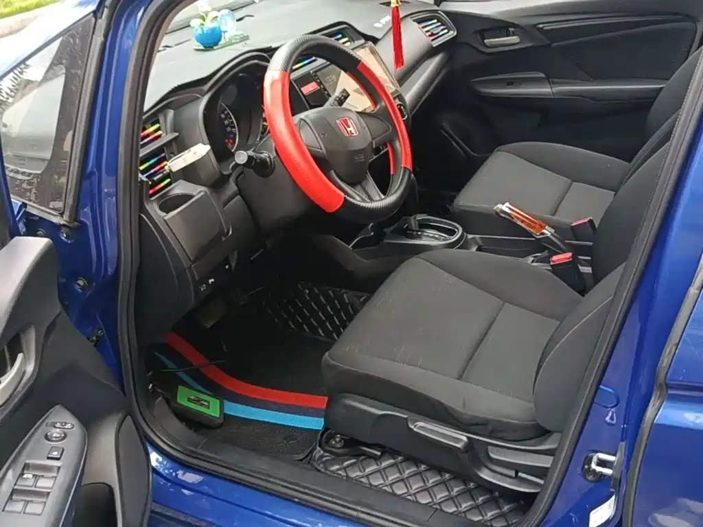 Honda Fit — миниатюра 15