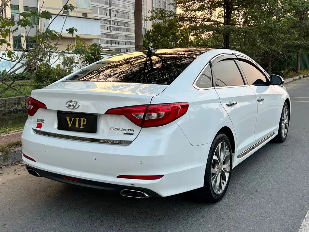Hyundai Sonata — миниатюра 7