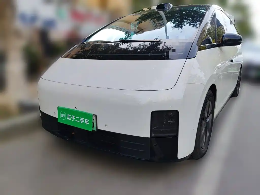 Li Auto Li MEGA