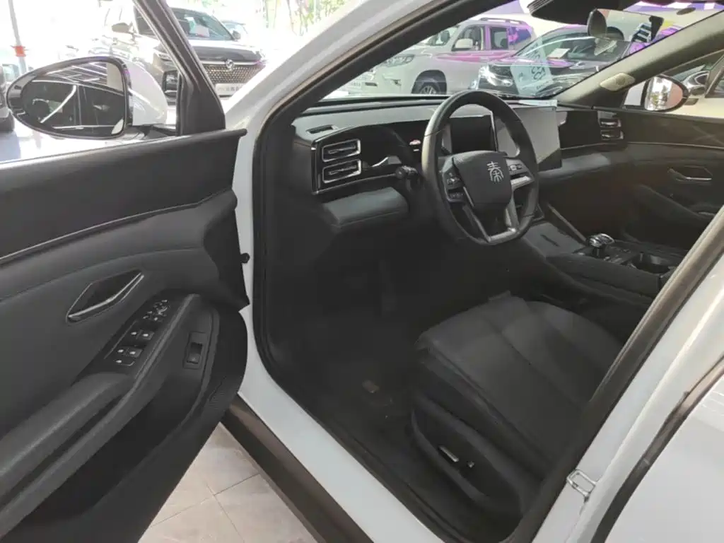 BYD Qin L — миниатюра 16