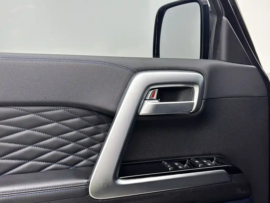 BAIC BJ40 2021 2.0D AT