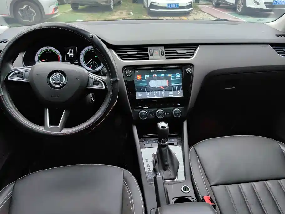 Skoda Octavia — миниатюра 12
