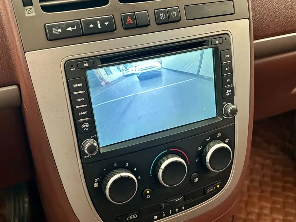 Buick GL8 — миниатюра 10