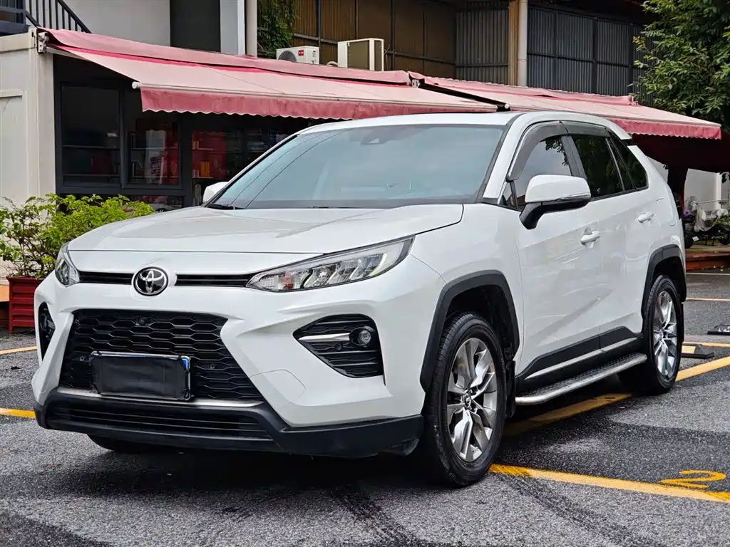 Купить Toyota Wildlander