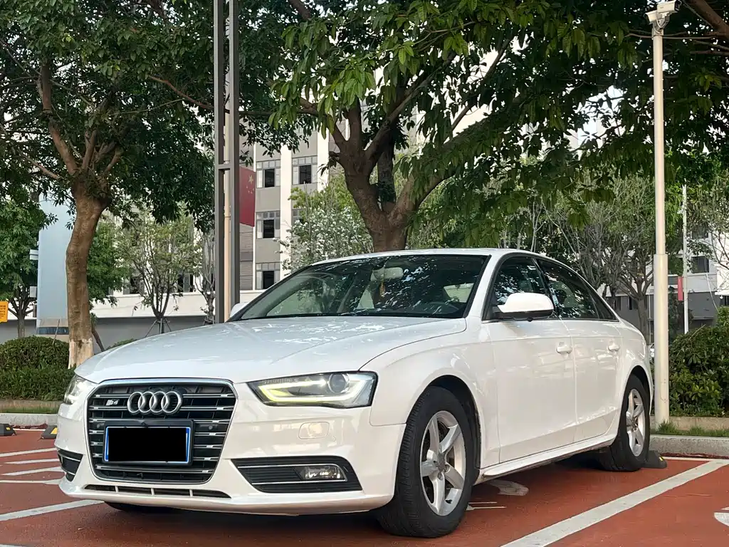 Audi A4L 2014
