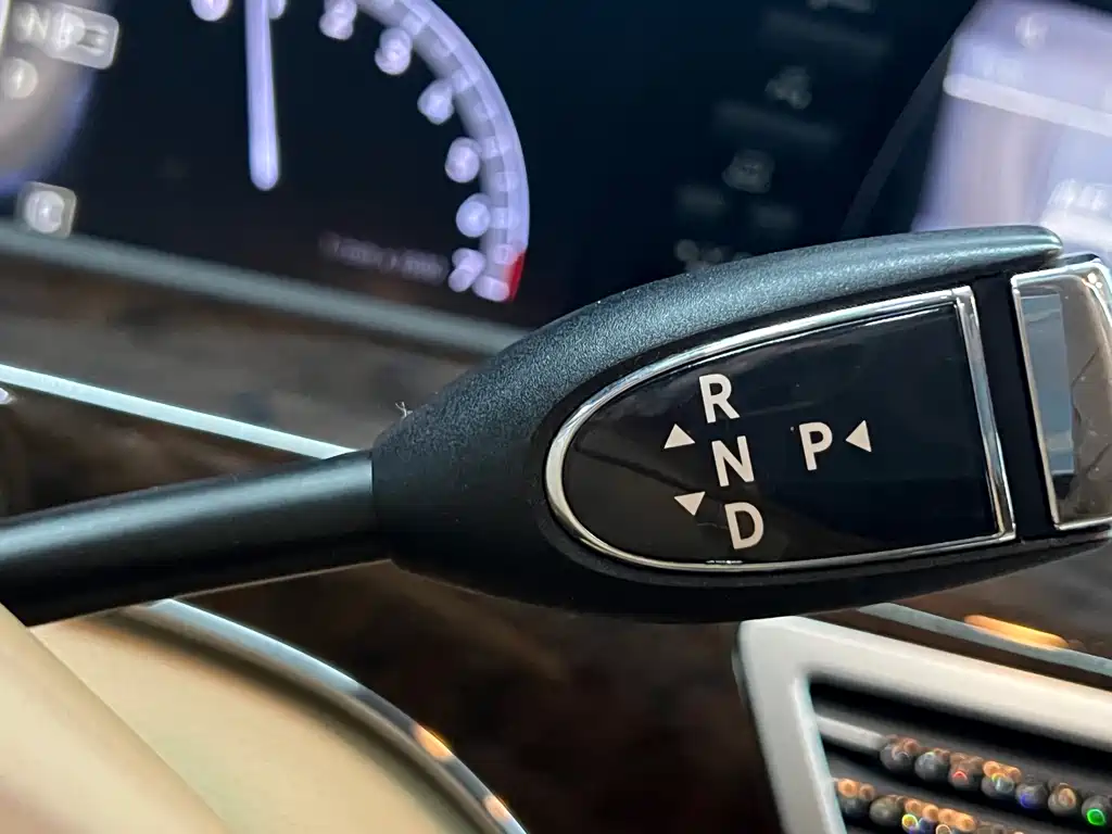 Mercedes-Benz S-Class — миниатюра 10