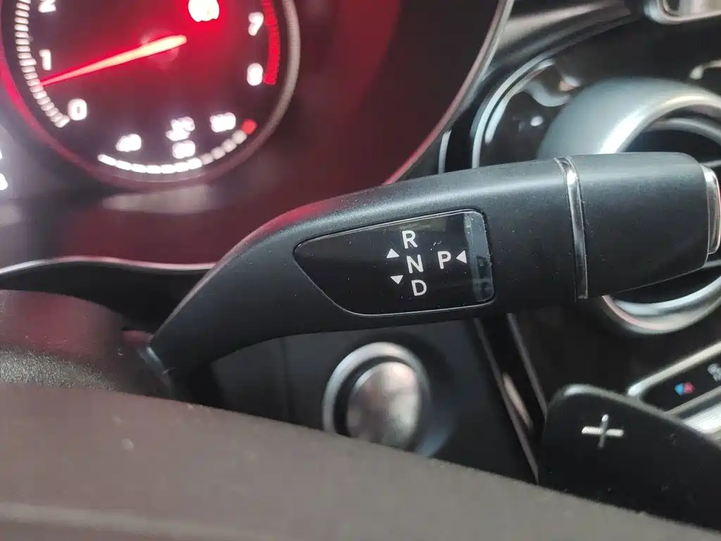 Mercedes-Benz GLC — миниатюра 10