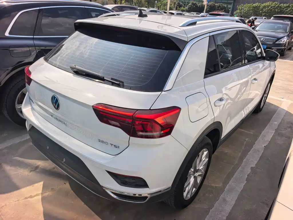 Volkswagen T-Roc — миниатюра 4