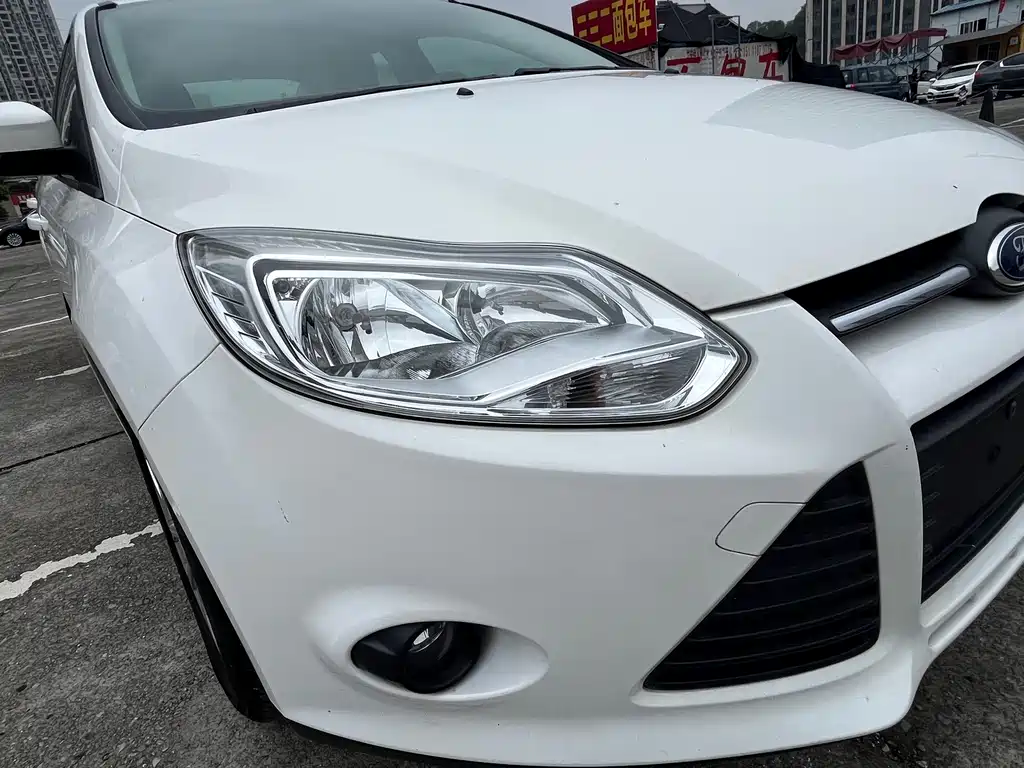 Ford Focus — миниатюра 7
