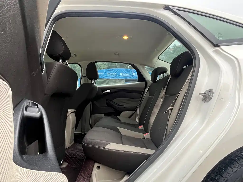 Ford Focus — миниатюра 13