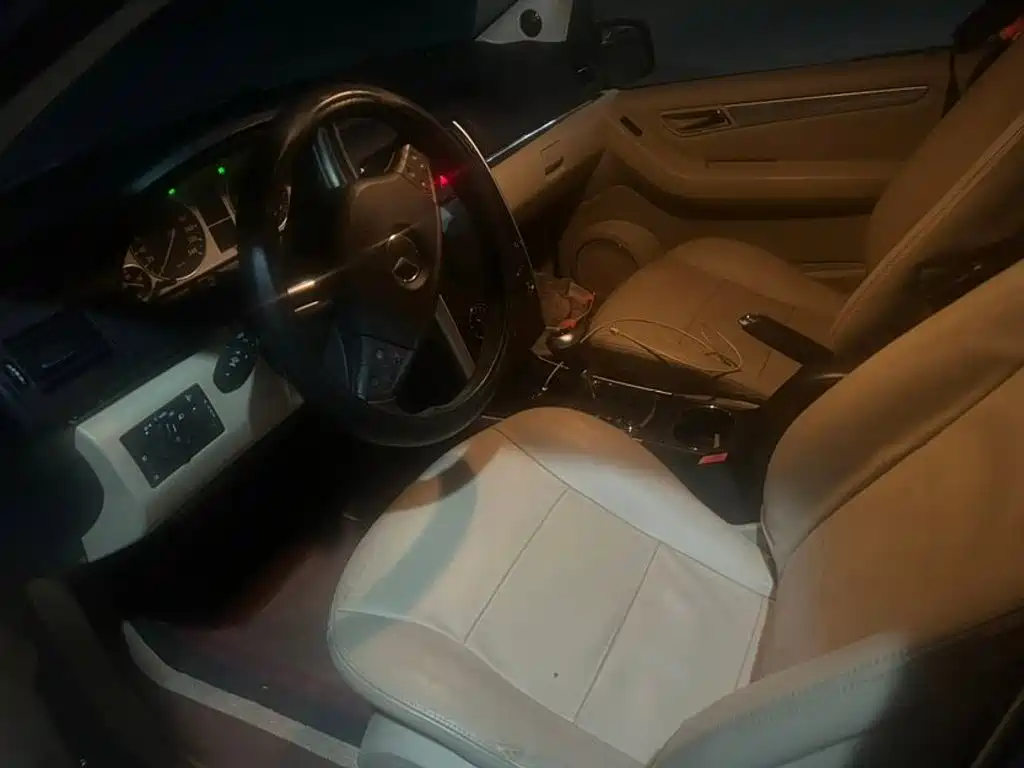 Mercedes-Benz B-Class — миниатюра 8