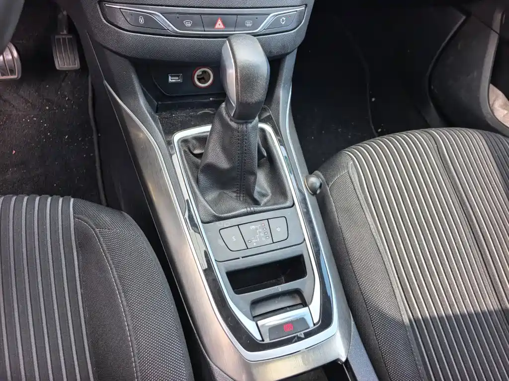 Peugeot 408 — миниатюра 14
