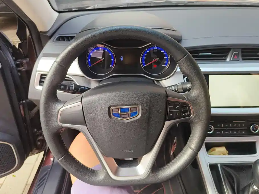 Geely Vision — миниатюра 15