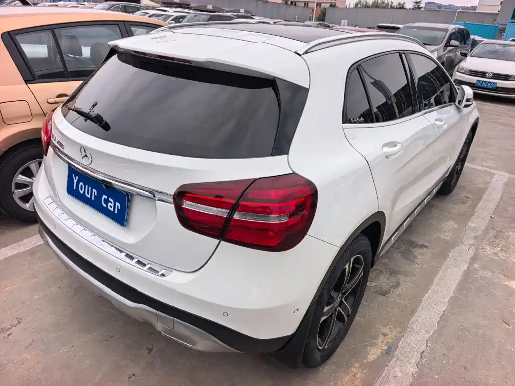 Mercedes-Benz GLA — миниатюра 6