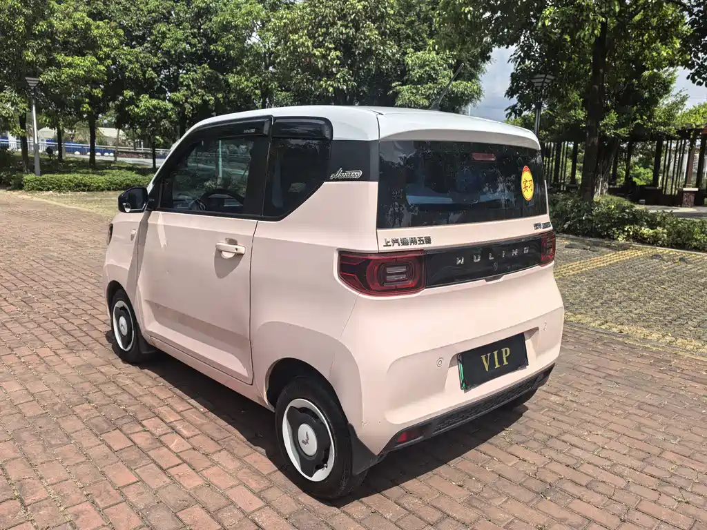 Wuling MINIEV — миниатюра 4