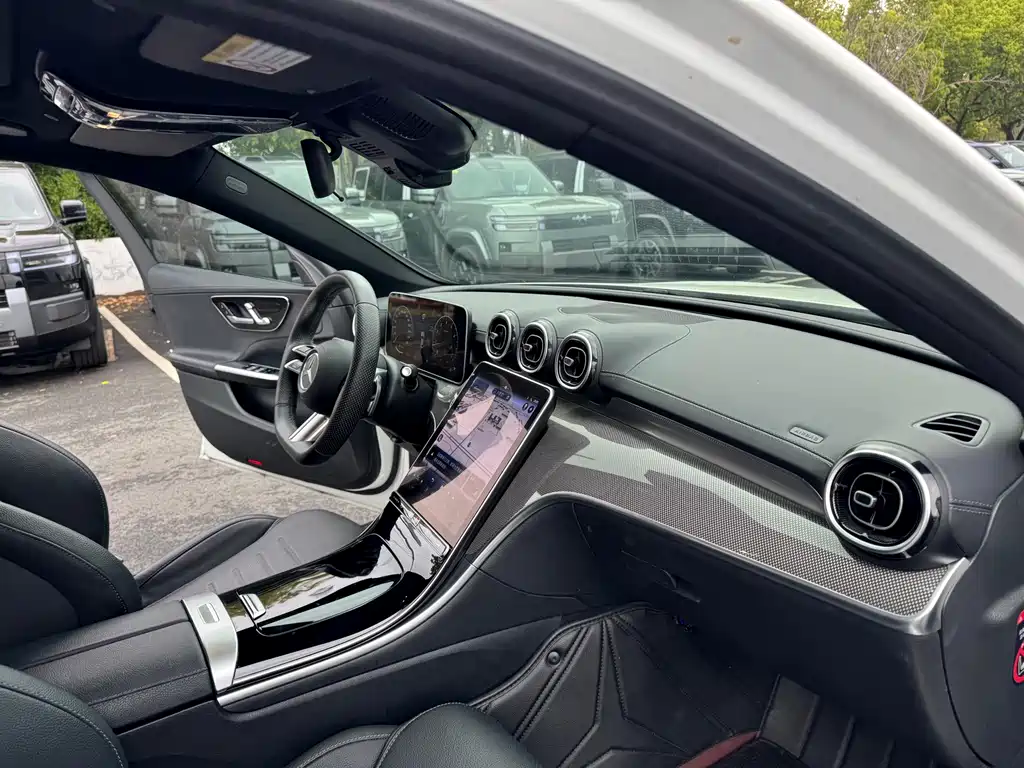 Mercedes-Benz C-Class — миниатюра 11