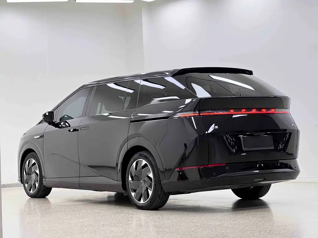 XPeng X9 — миниатюра 19