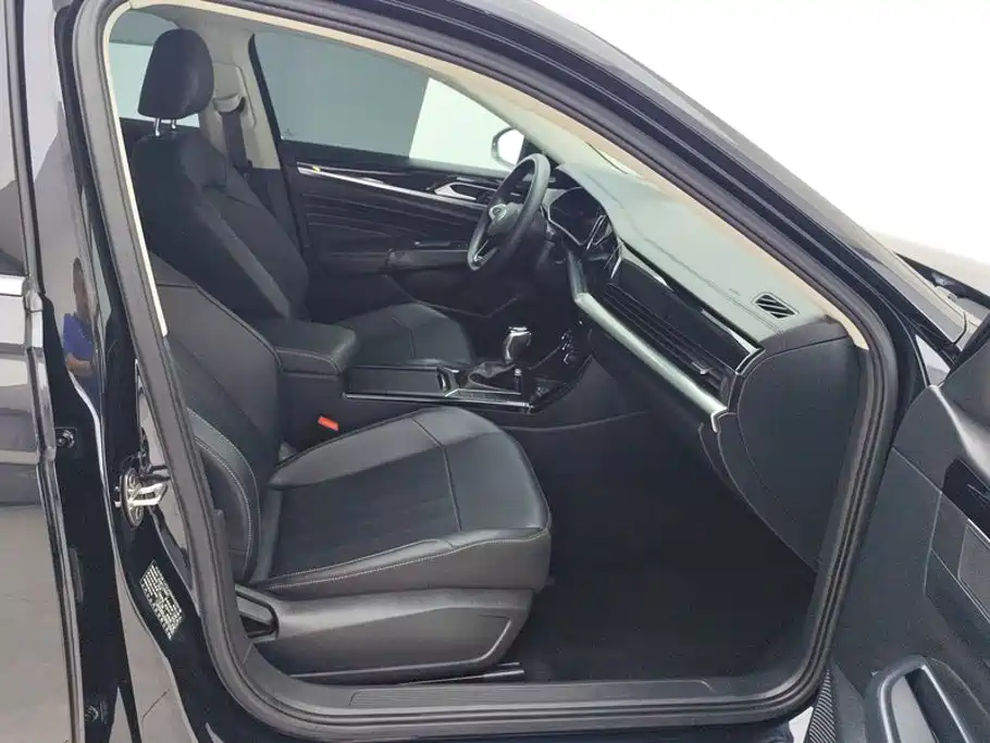 Volkswagen Passat — миниатюра 8