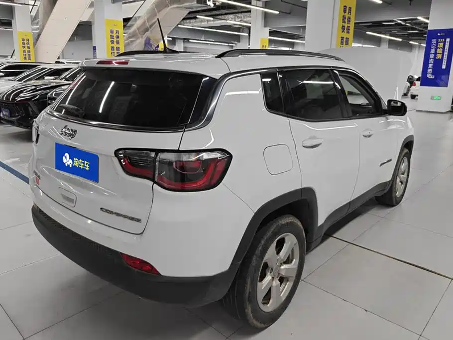 Jeep Compass — миниатюра 3