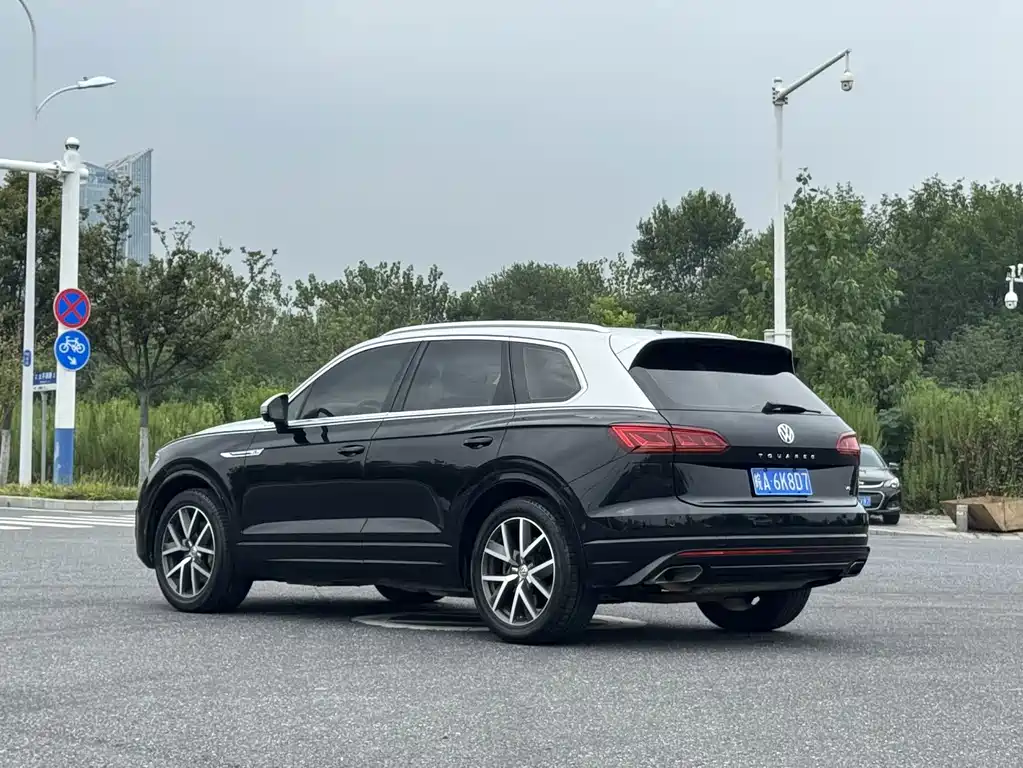 Volkswagen Touareg — миниатюра 7