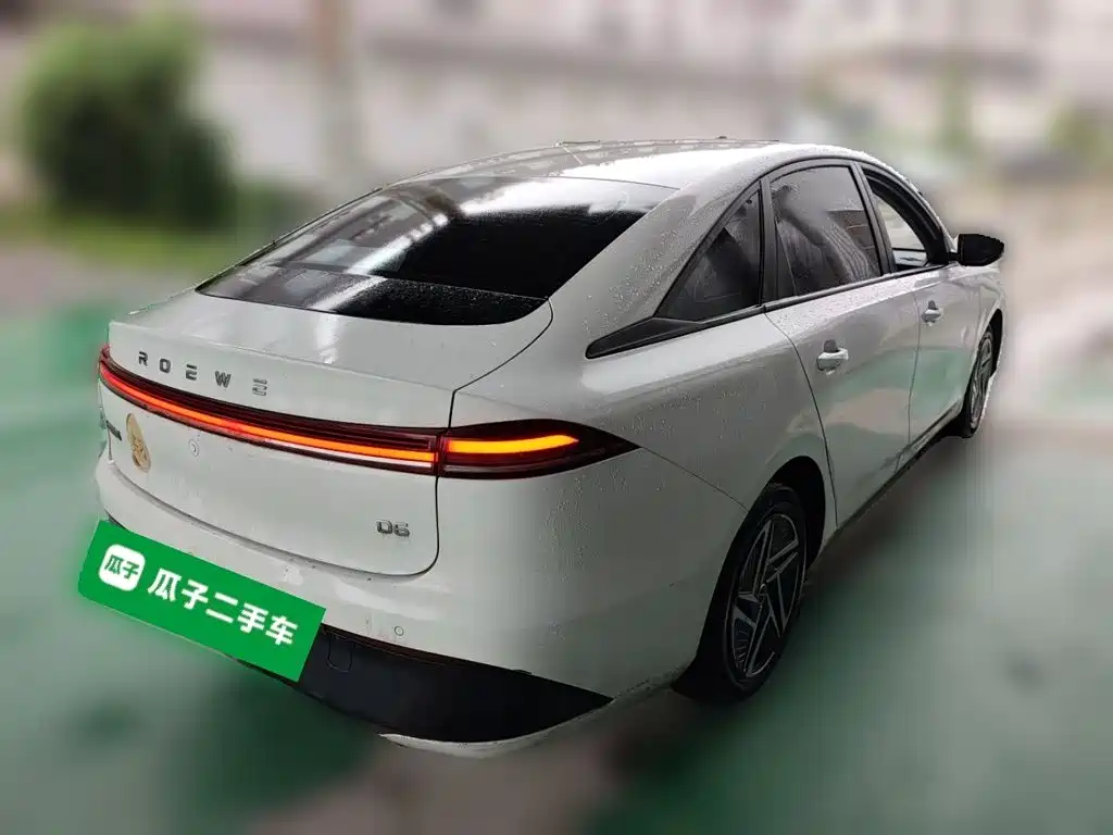 Roewe D6 — миниатюра 5