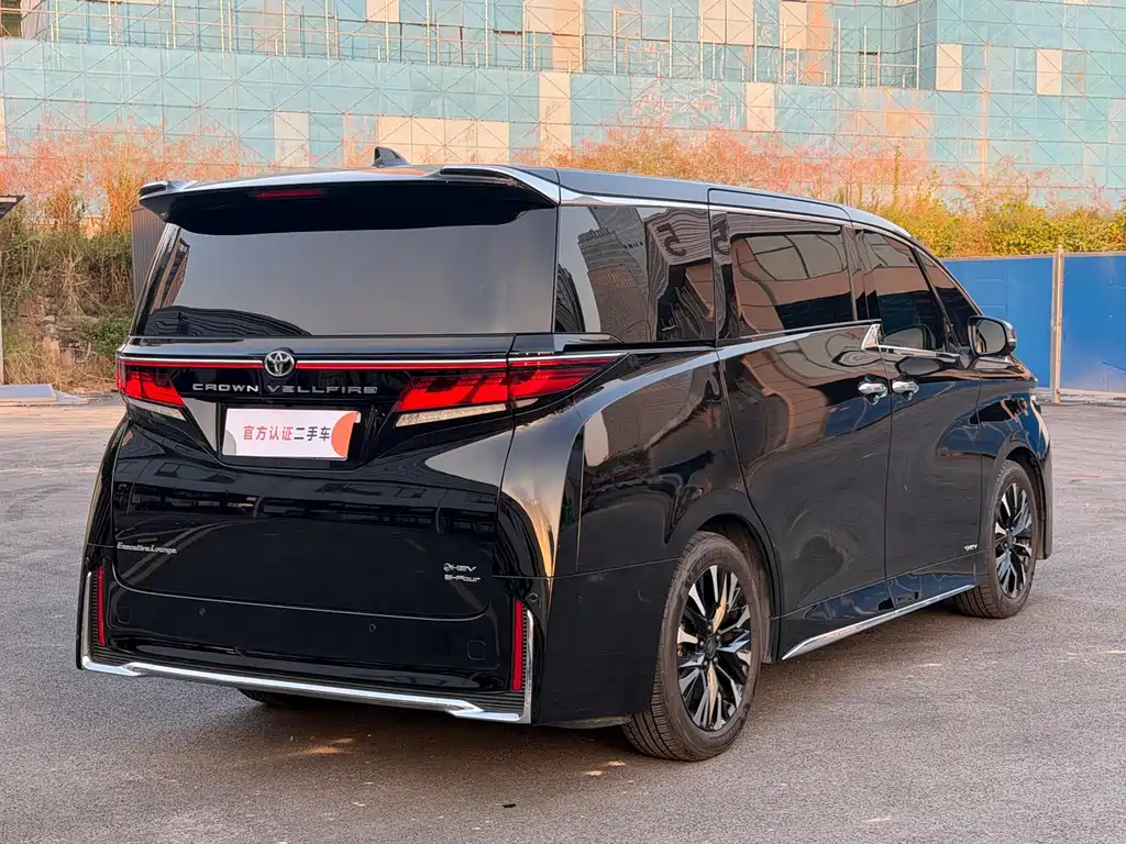 Toyota Vellfire — миниатюра 13