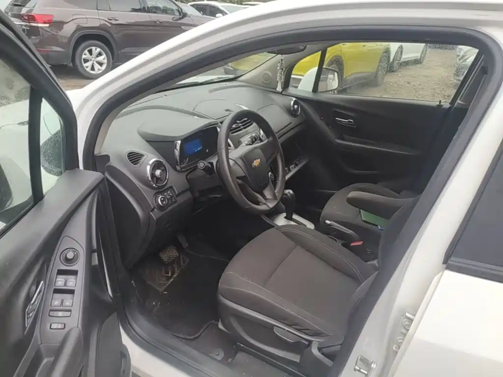 Chevrolet Trax — миниатюра 16