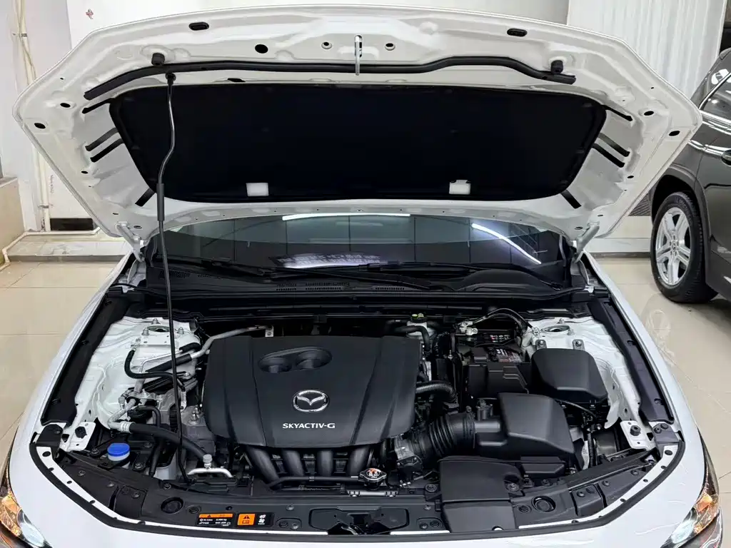 Mazda 3 Axela — миниатюра 23