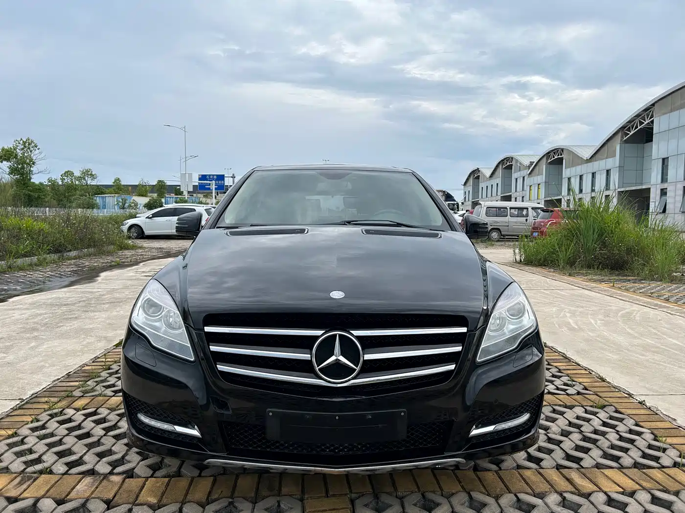 Mercedes-Benz R-Class