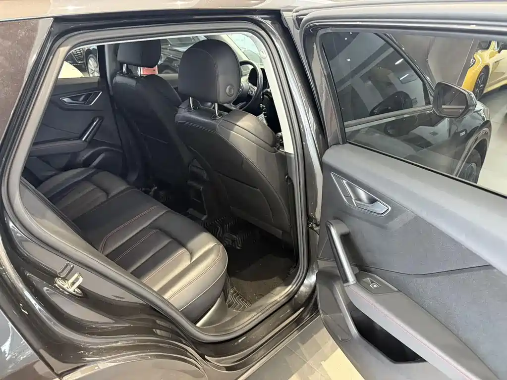 Audi Q2L — миниатюра 10
