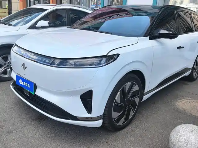 DONGFENG EΠ008 2025