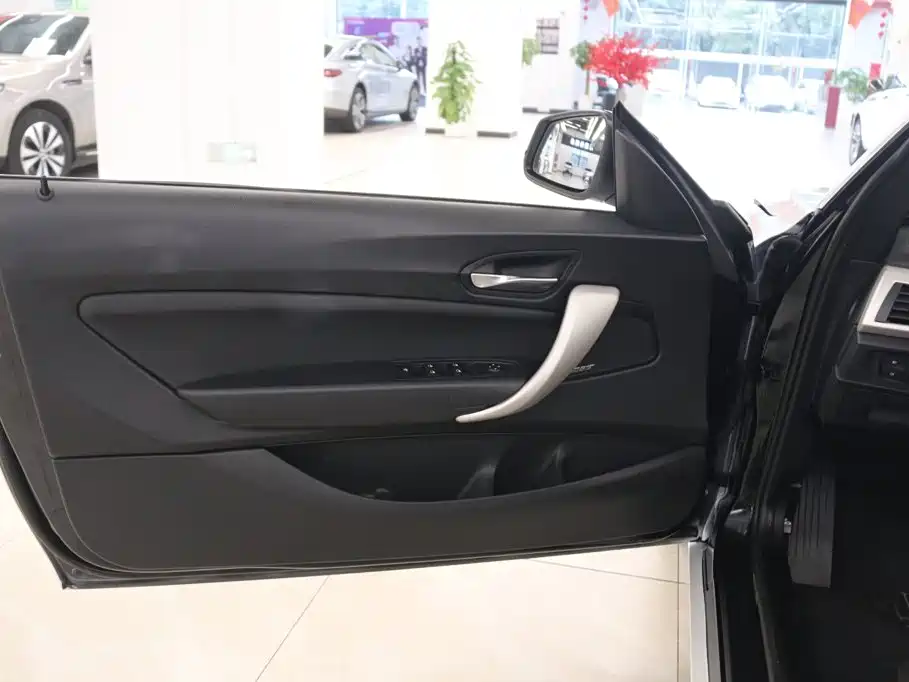 BMW 2 Series (Import) — миниатюра 11