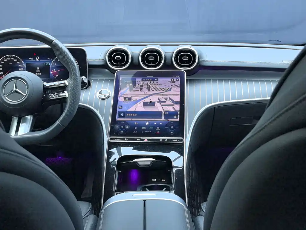 Mercedes-Benz C-Class — миниатюра 14