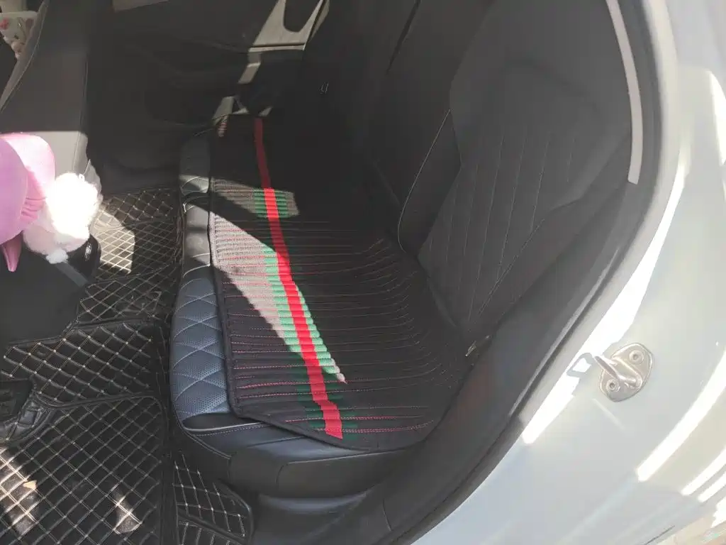 Volkswagen Sagitar — миниатюра 13