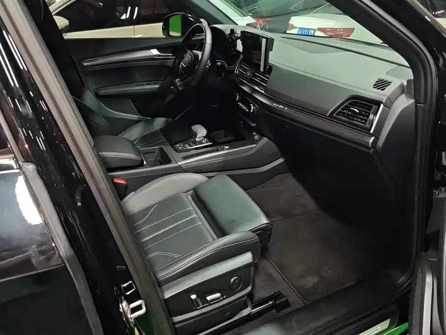 Audi Q5L — миниатюра 8